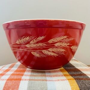 Vintage Pyrex 402 Autumn Harvest Wheat Mixing Bowl Red